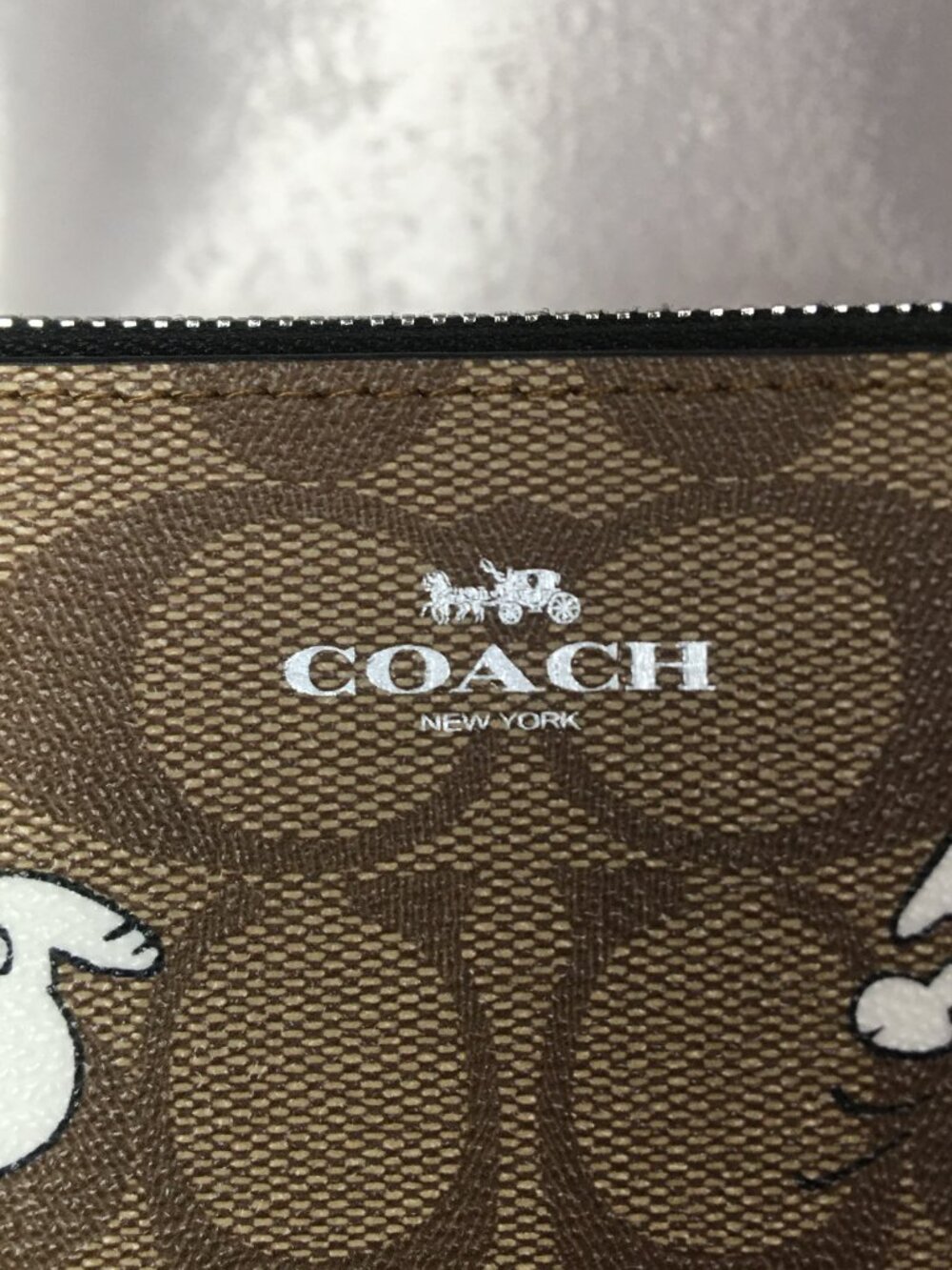 Coach X Peanuts Corner Zip Wristlet Wallet With Snoopy & Woodstock - Picture 8 of 9